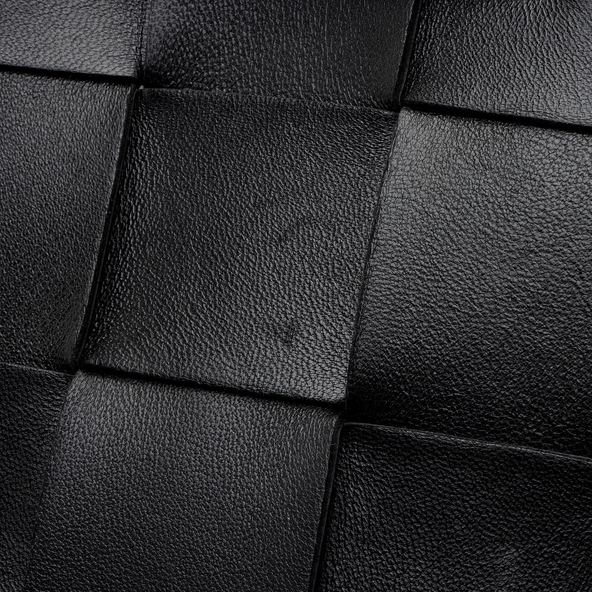 Bottega Veneta Intrecciato Leather Cassette Small Bucket Bag