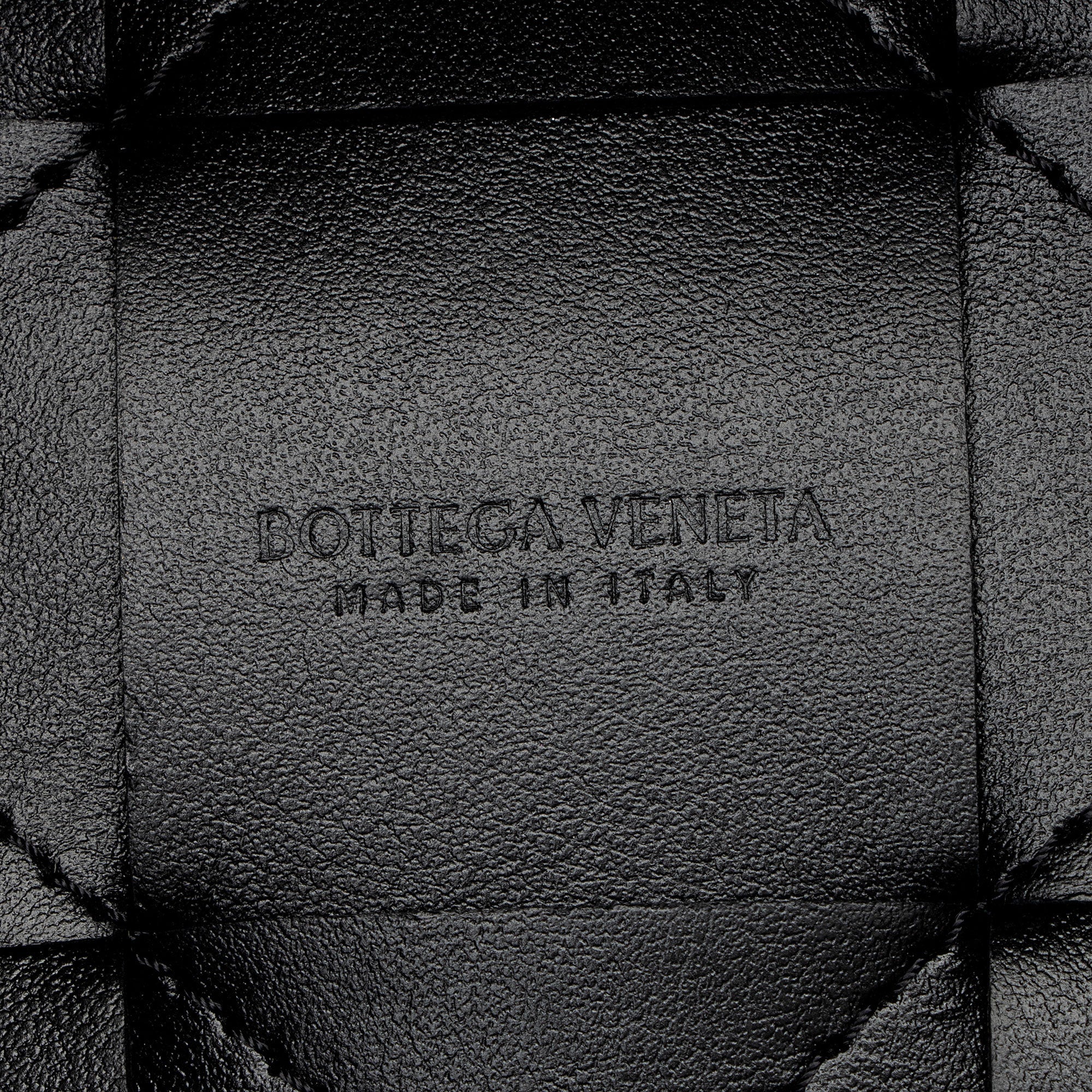 Bottega Veneta Intrecciato Leather Cassette Small Bucket Bag