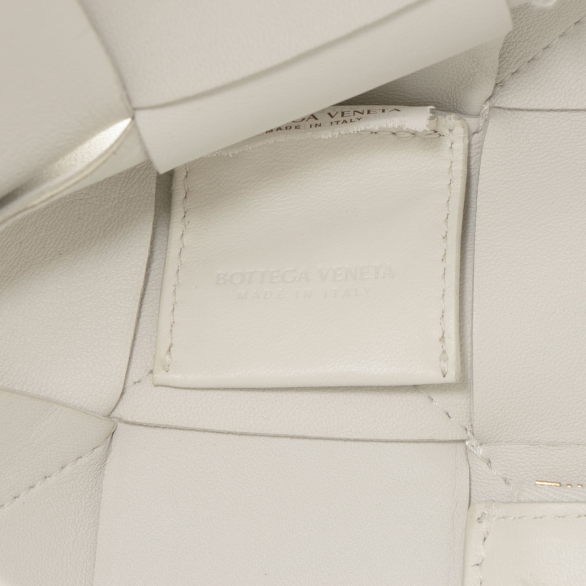 Bottega Veneta Intrecciato Maxi Cassette Tote