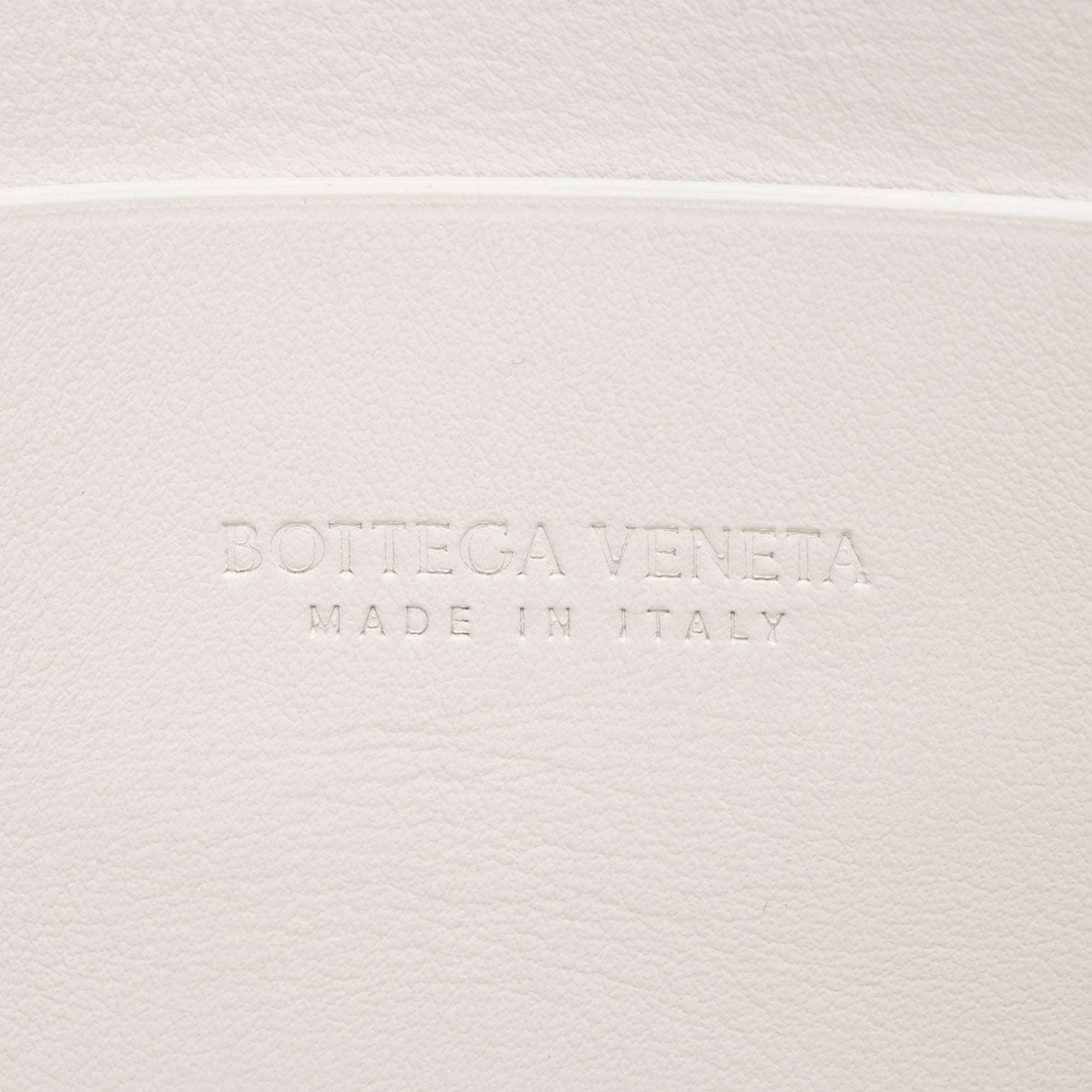Bottega Veneta Intrecciato Nappa Cassette Medium Flat Zip Pouch