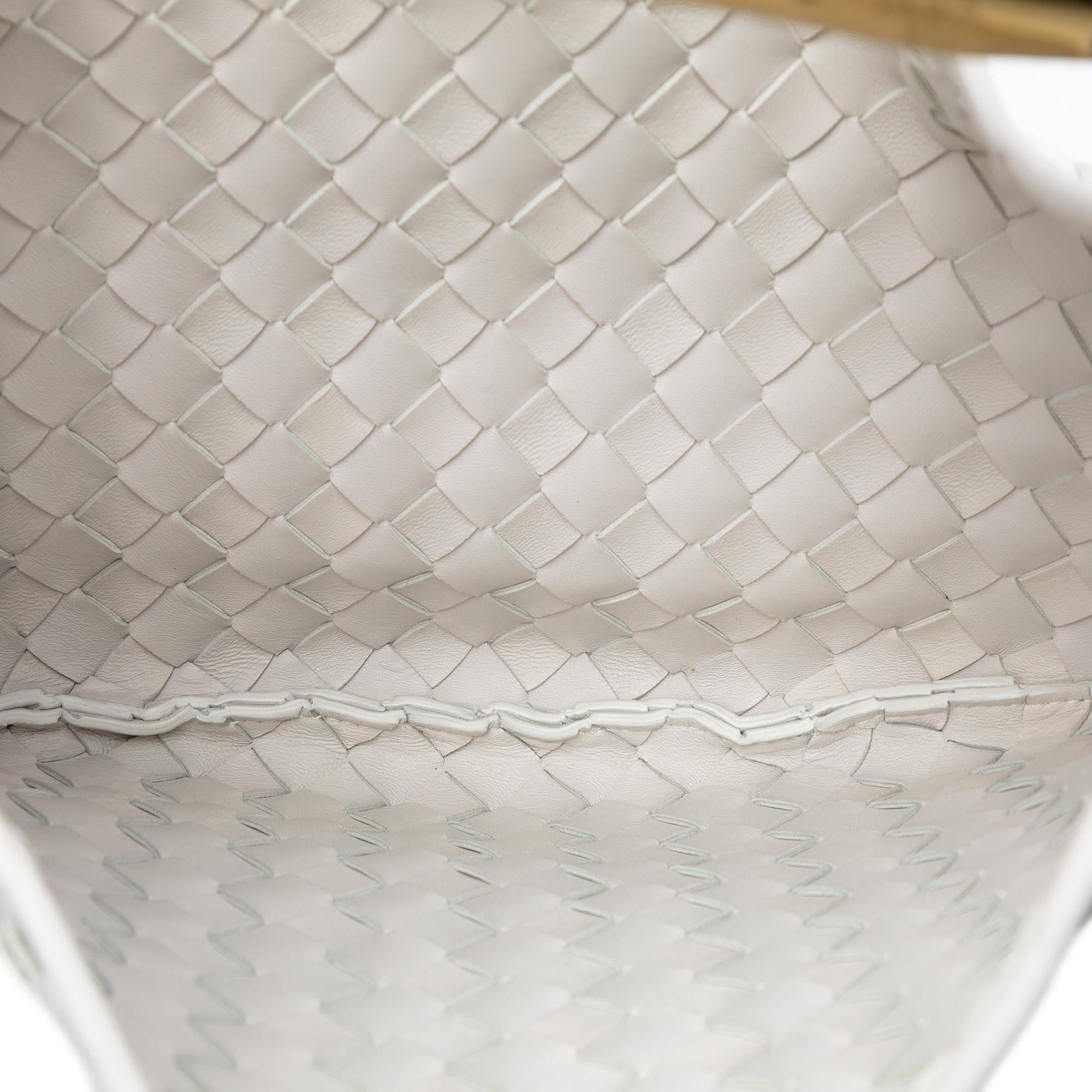 Bottega Veneta Lambskin Intrecciato Sardine