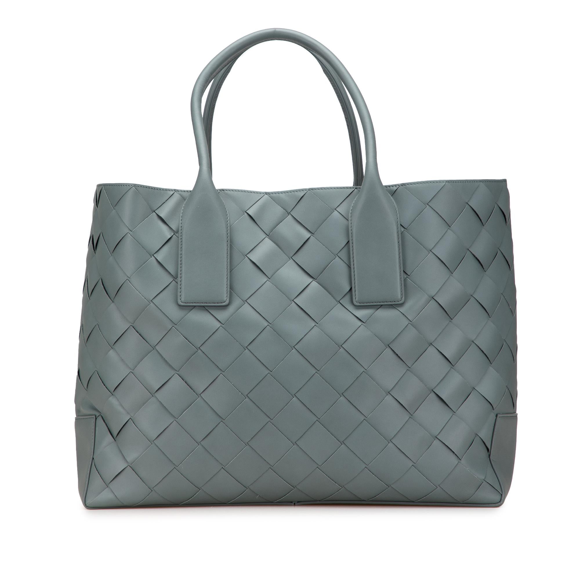 Bottega Veneta Lambskin Maxi Intrecciato Tote