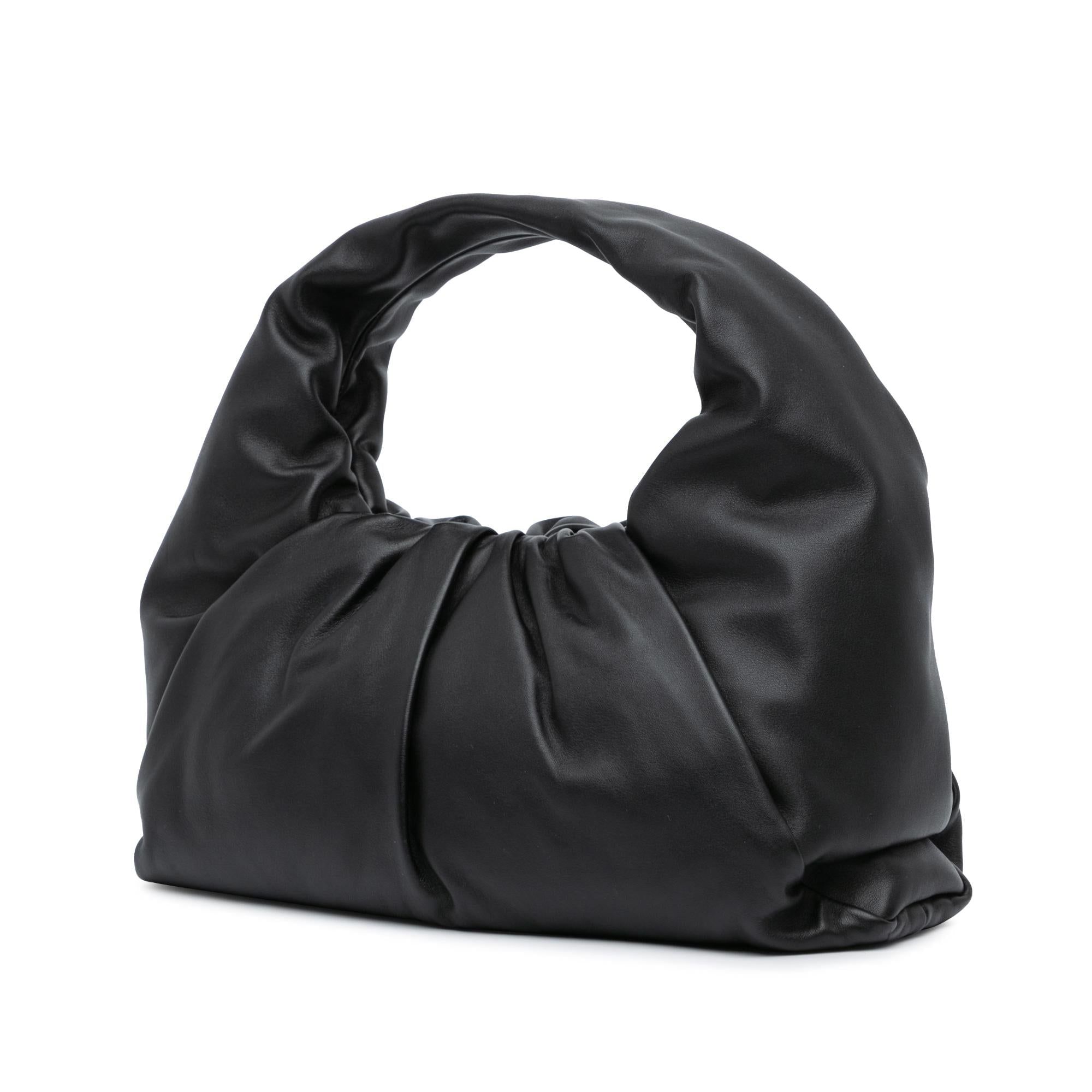 Bottega Veneta Lambskin The Shoulder Pouch (SHG-J0ldgd)