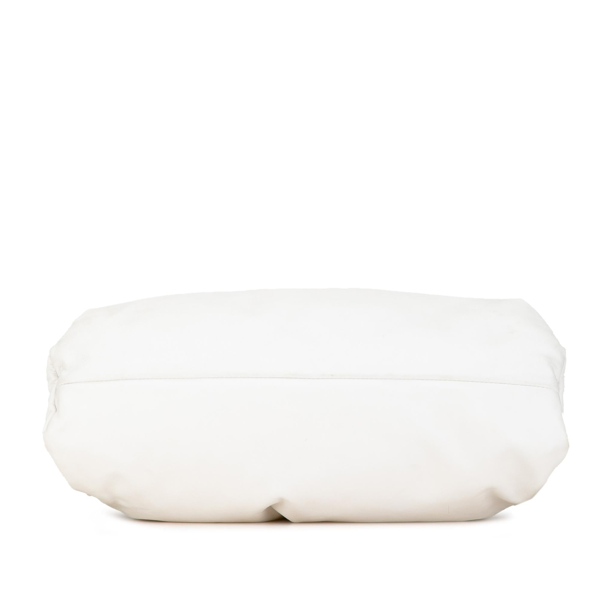 Bottega Veneta Lambskin The Shoulder Pouch (SHG-rYLPkX)