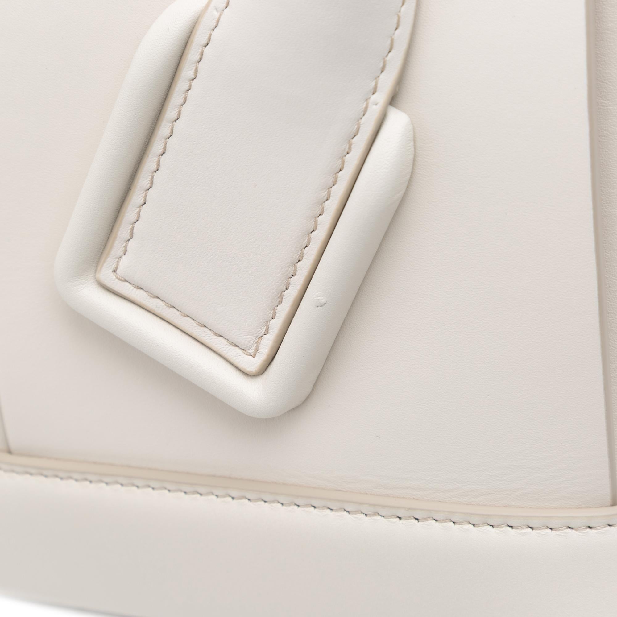 Bottega Veneta Medium Calfskin Maxi Intrecciato Arco Bag
