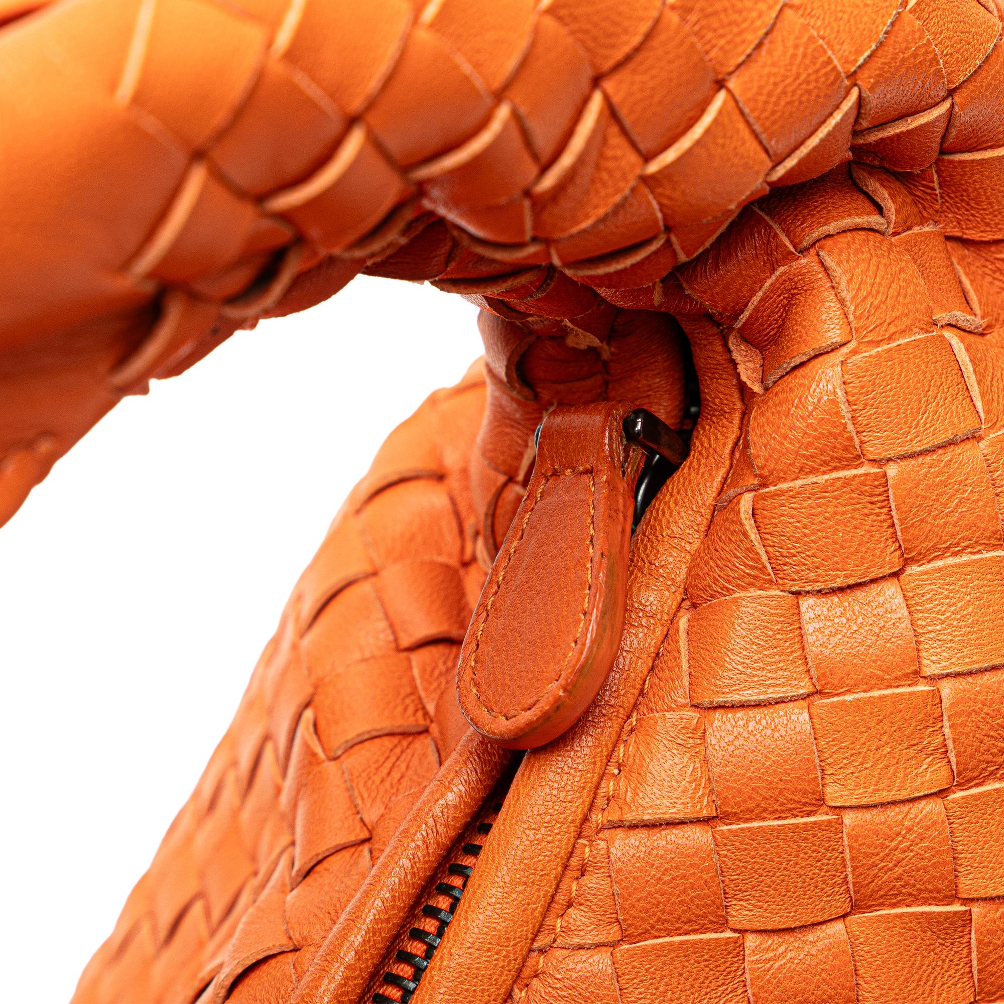Bottega Veneta Medium Nappa Intrecciato Fuzzy Veneta Hobo