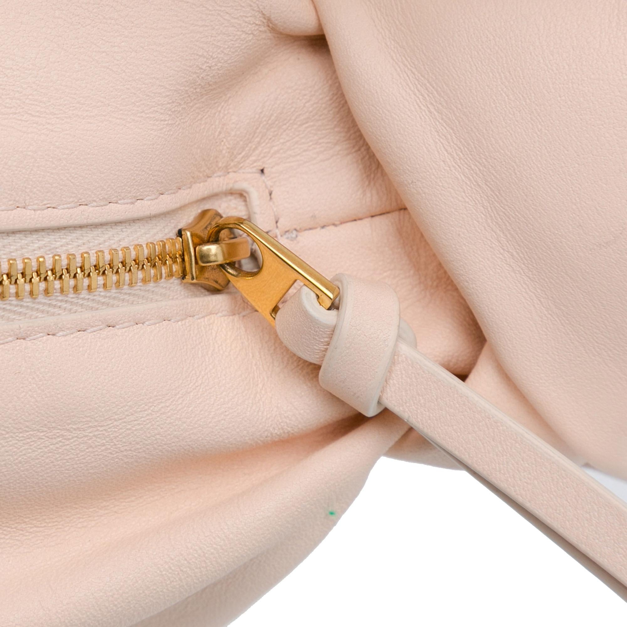 Bottega Veneta Mini Calfskin Double Knot (SHG-XuOrRC)