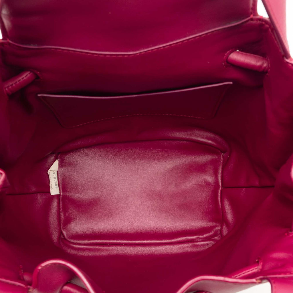 Bottega Veneta Small Calf Beak Bag