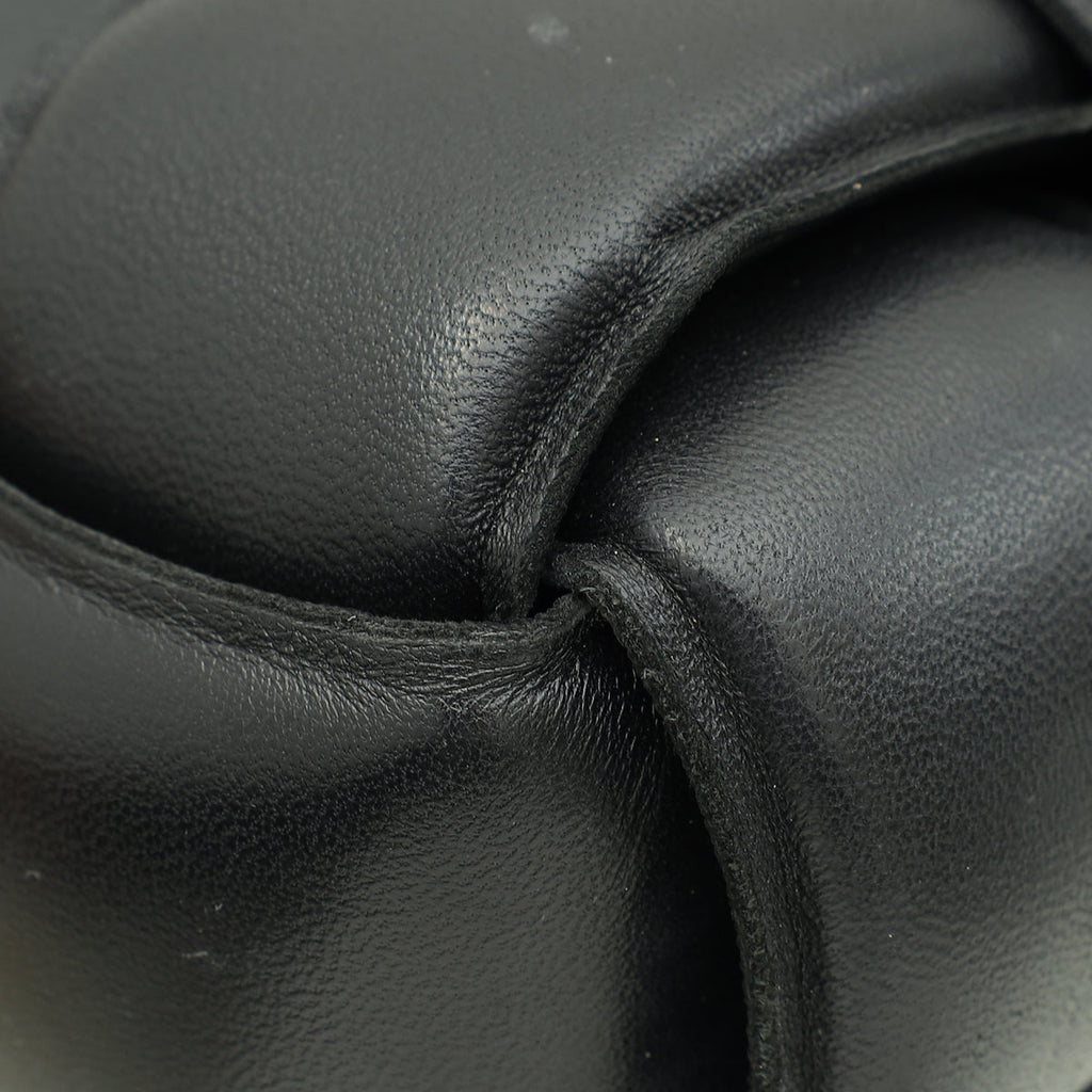 Bottega Veneta Black Maxi Intrecciato Padded Cassette Classic Bag