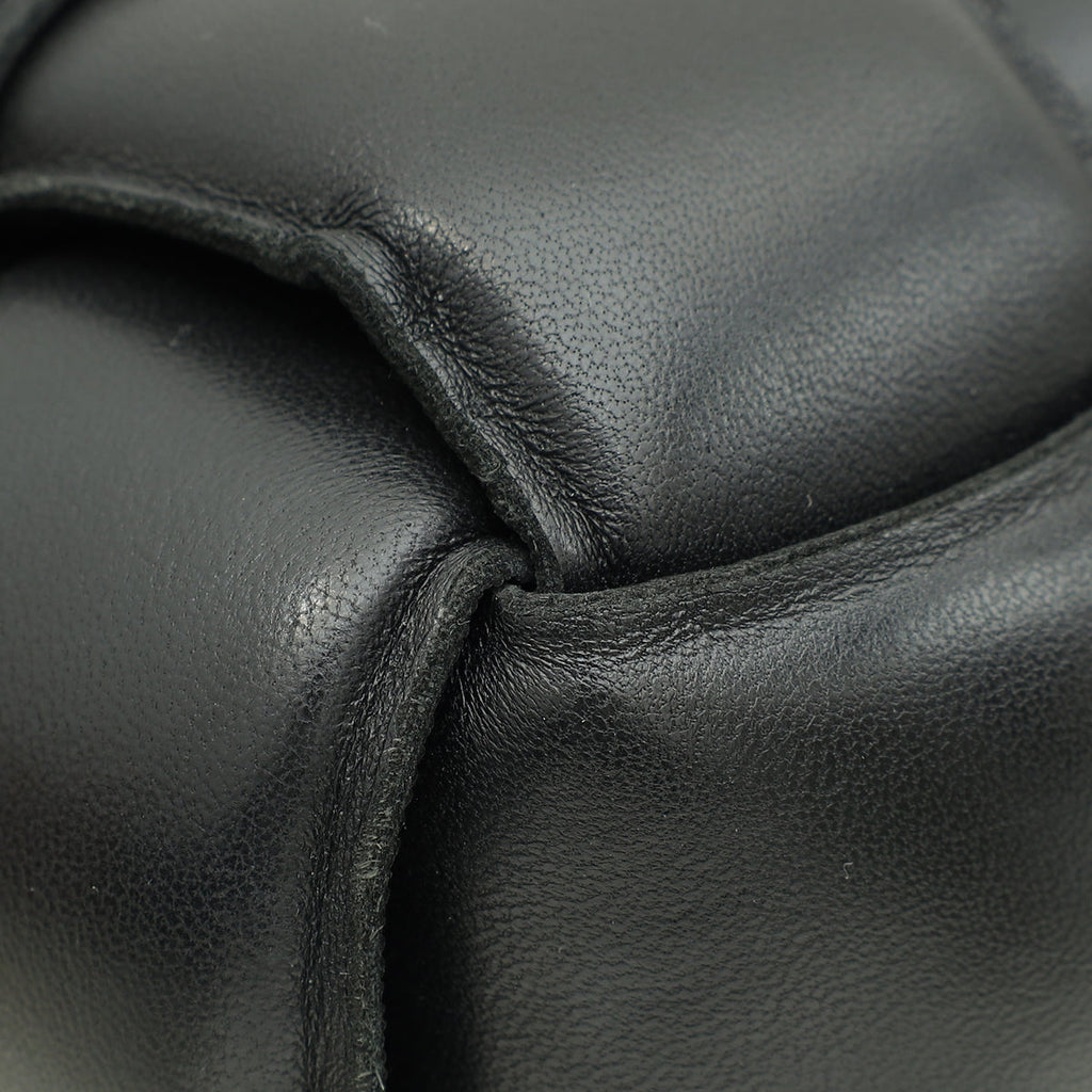 Bottega Veneta Black Maxi Intrecciato Padded Cassette Classic Bag
