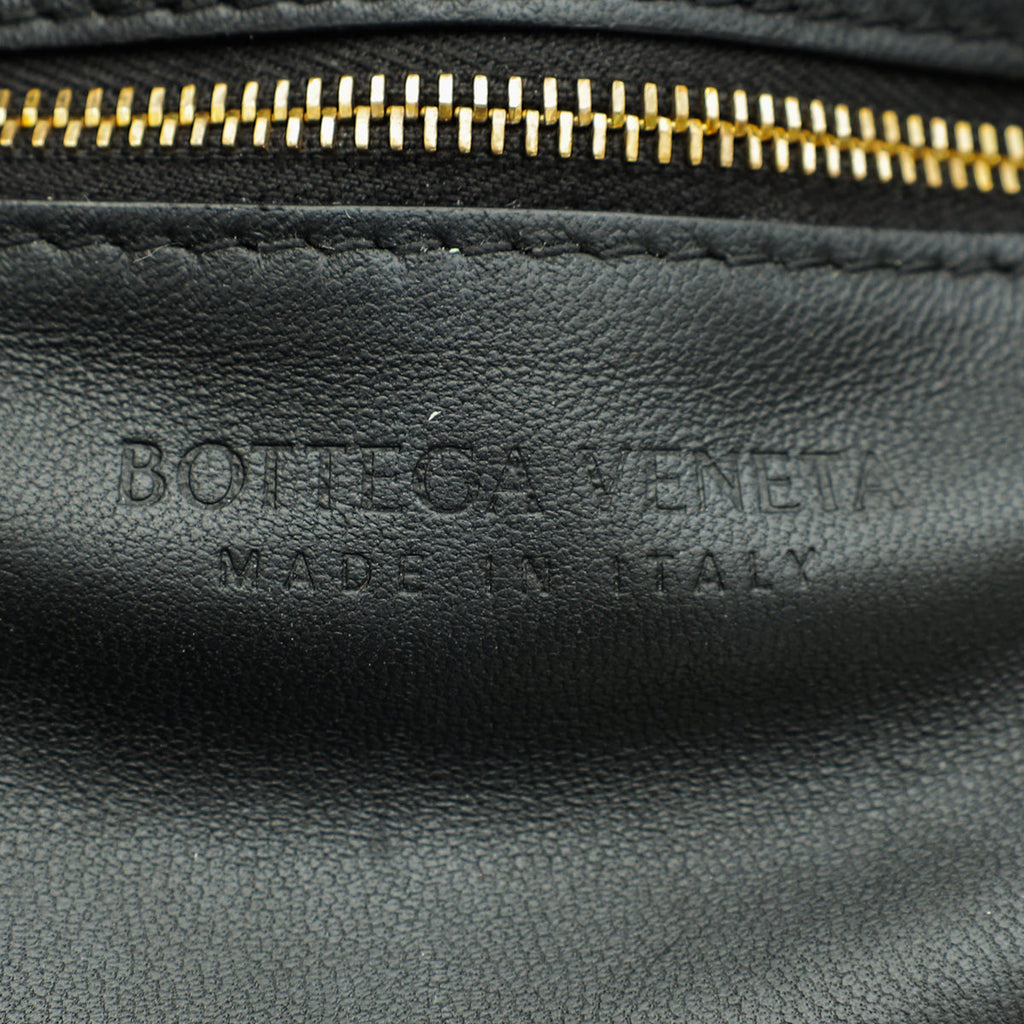 Bottega Veneta Black Maxi Intrecciato Padded Cassette Classic Bag