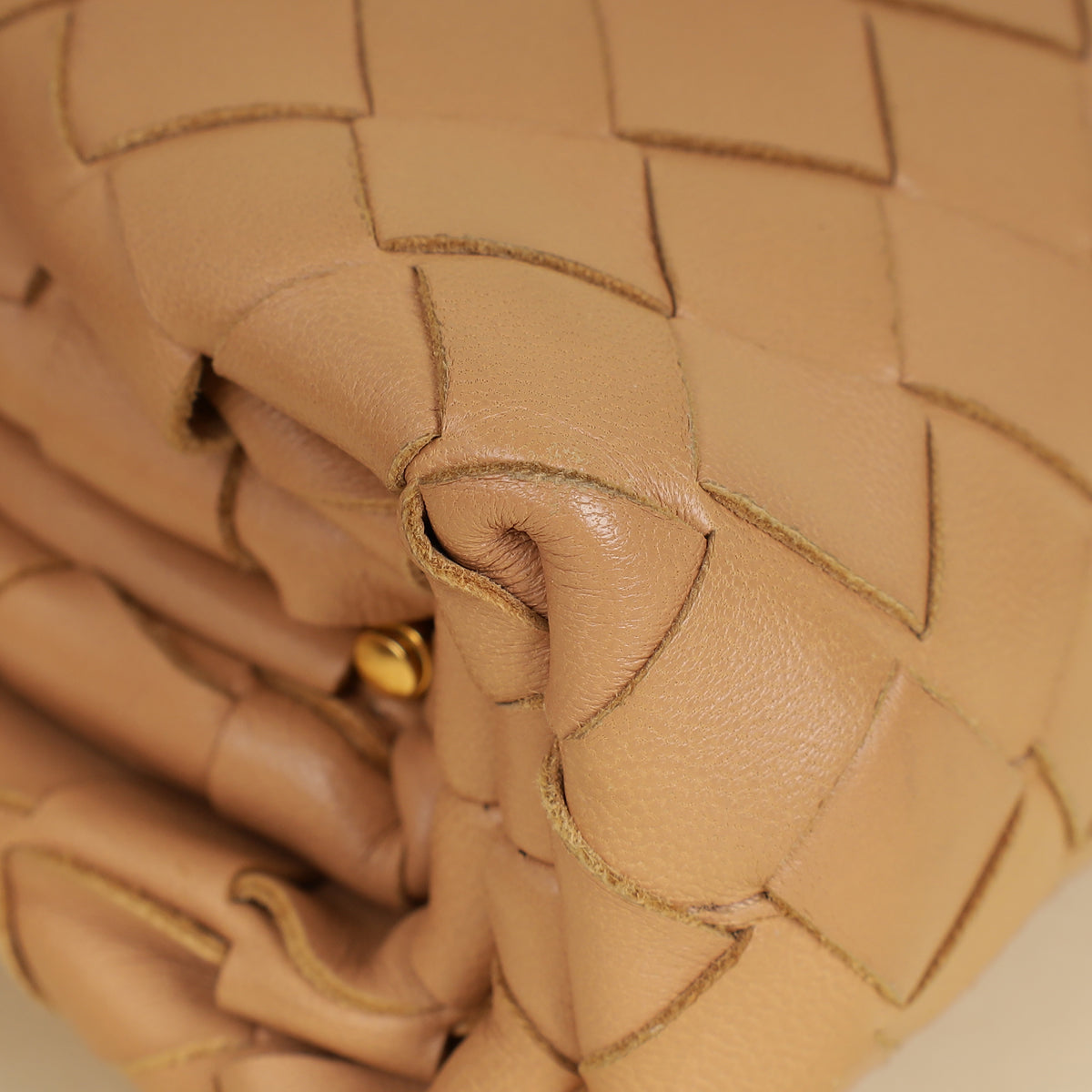 Bottega Veneta Nude Intrecciato Nappa Mini Pouch