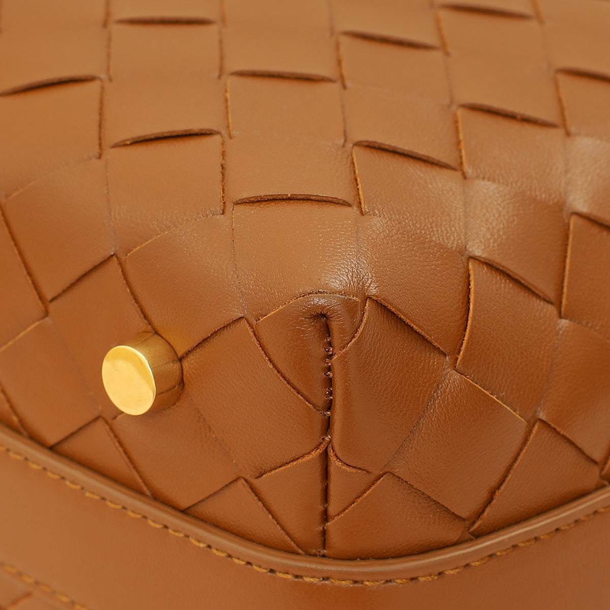 Bottega Veneta Brown Intrecciato Nappa Mini Wallace Bag