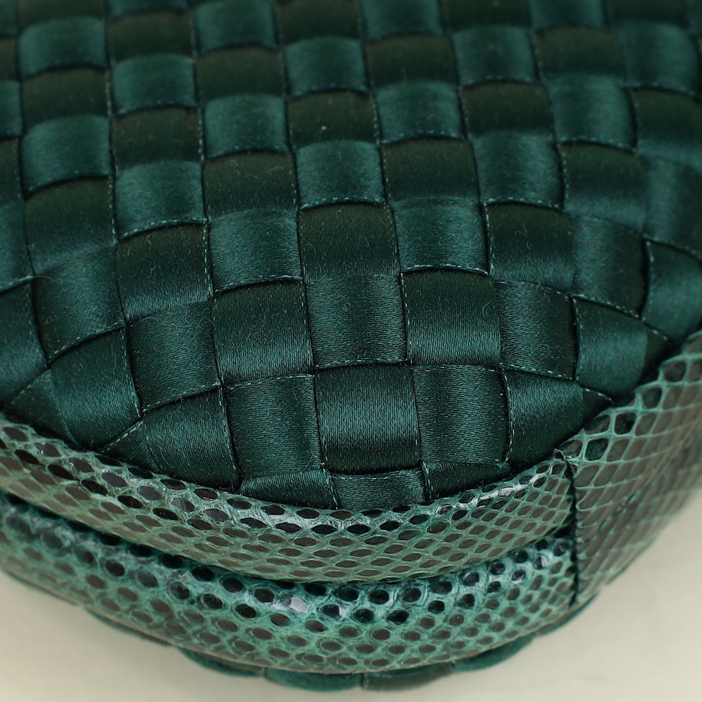 Bottega Veneta Emerald Green Intrecciato Satin Ayers Stretch Knot Clutch