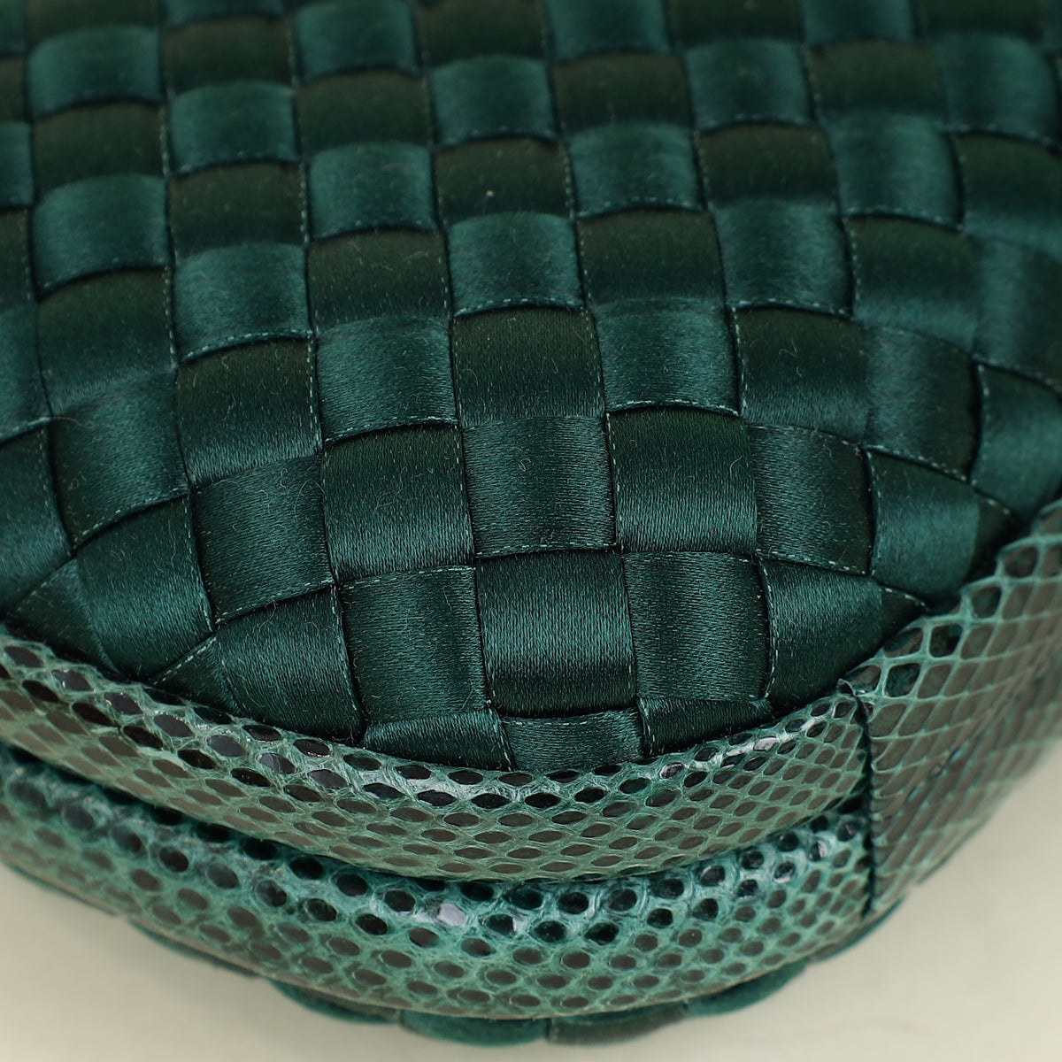 Bottega Veneta Emerald Green Intrecciato Satin Ayers Stretch Knot Clutch
