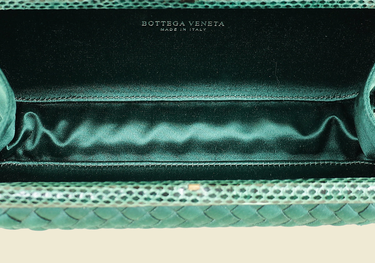 Bottega Veneta Emerald Green Intrecciato Satin Ayers Stretch Knot Clutch