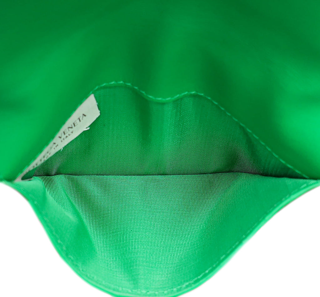 Bottega Veneta Parakeet Intrecciato Passport Holder