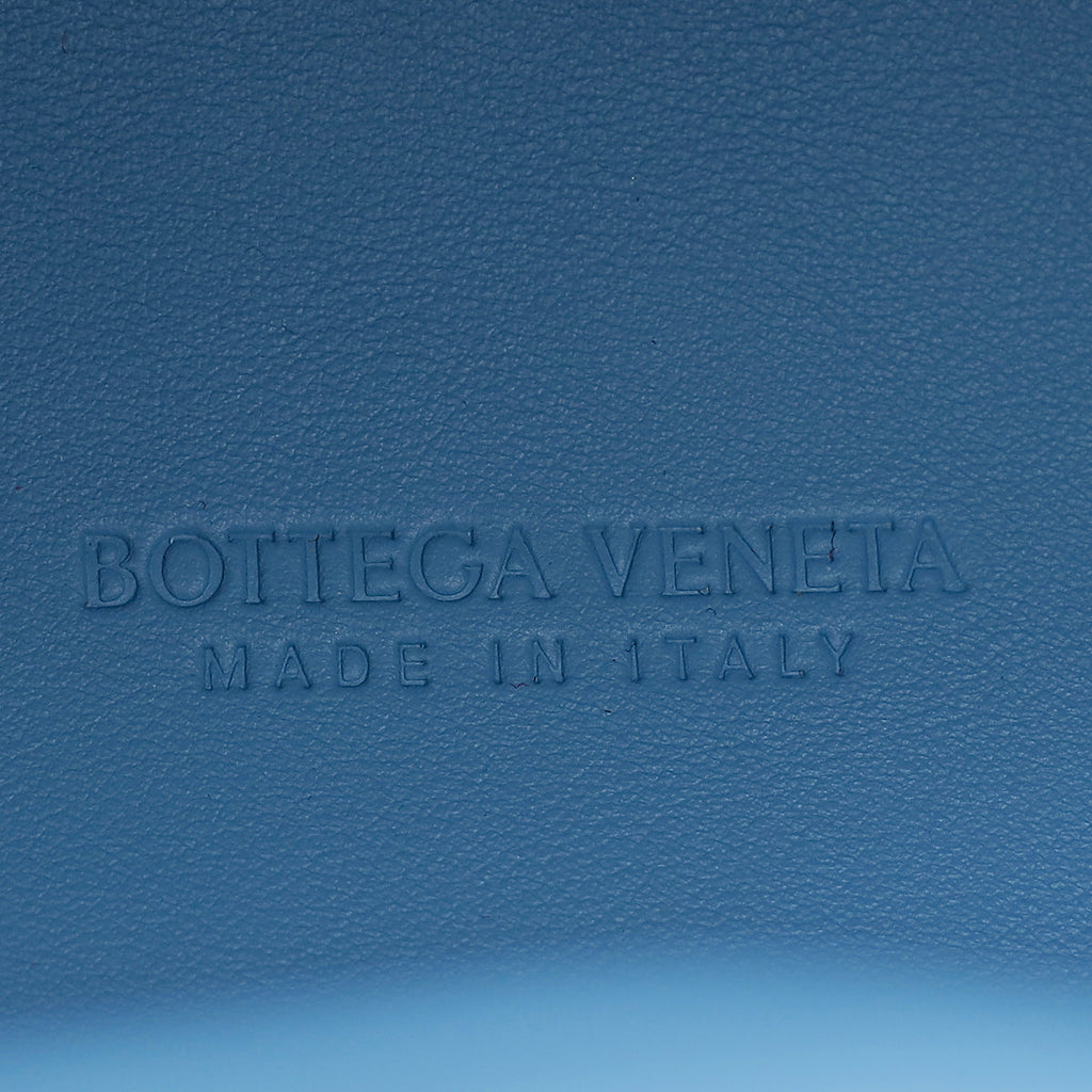 Bottega Veneta Bicolor Textured Fabric Medium The Point Triangle Bag