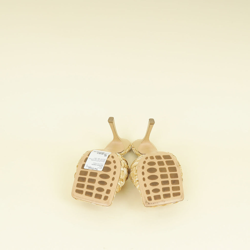 Bottega Veneta Natural Raffia Lido Heeled Mules 40