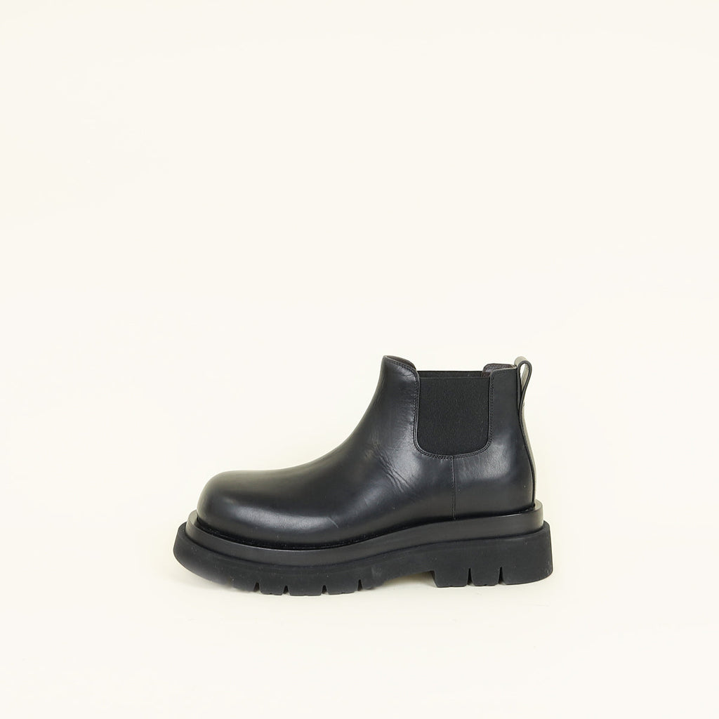 Bottega Veneta Black Lug Chelsea Ankle Boot 41