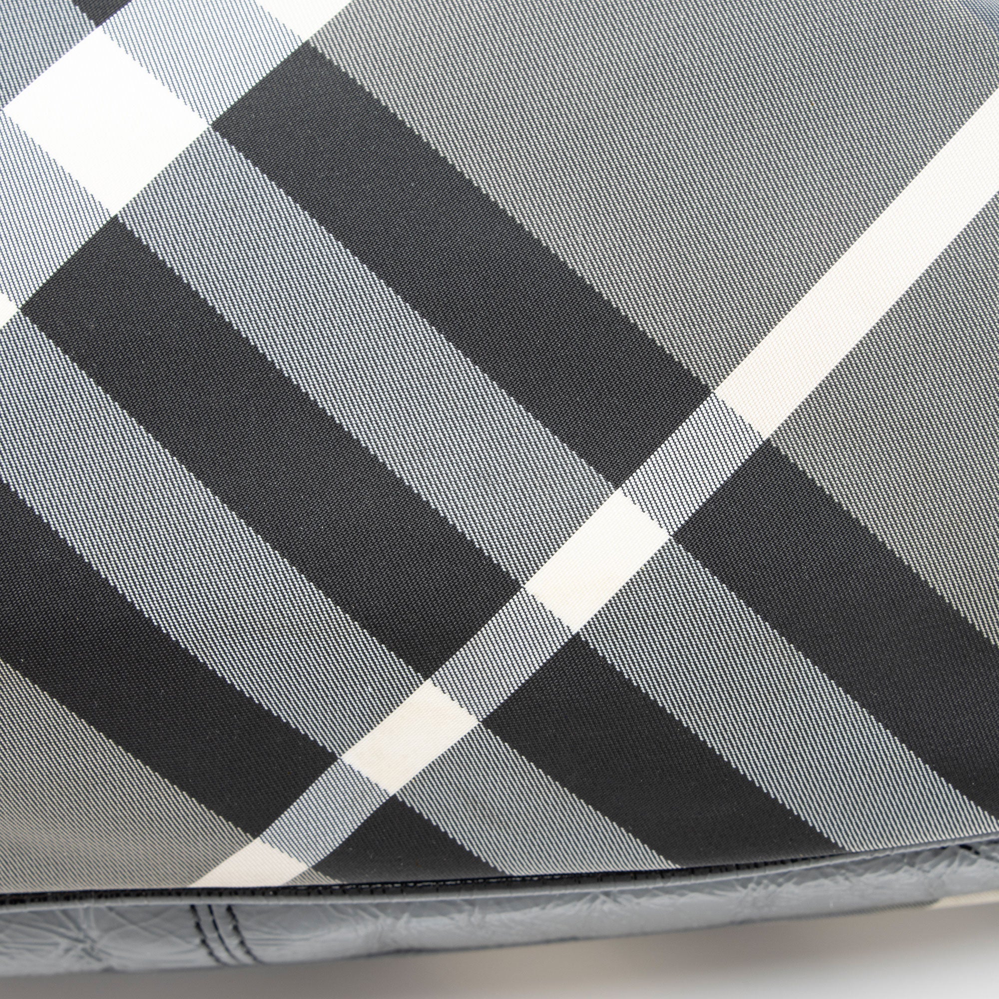 Burberry Beat Check Brooklyn Hobo (SHF-3eG8ej)