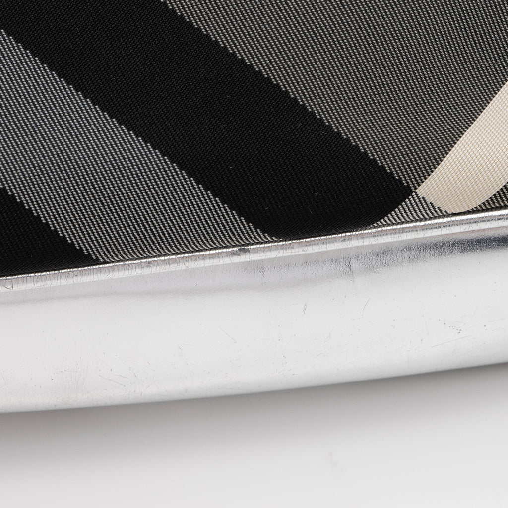 Burberry Beat Check Small Shoulder Bag (SHF-jOlsCX)