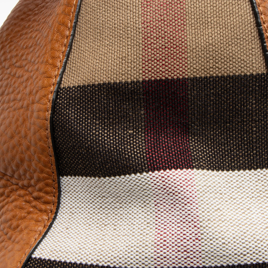 Burberry Calfskin House Check Maidstone Medium Shoulder Bag (SHF-17R658)