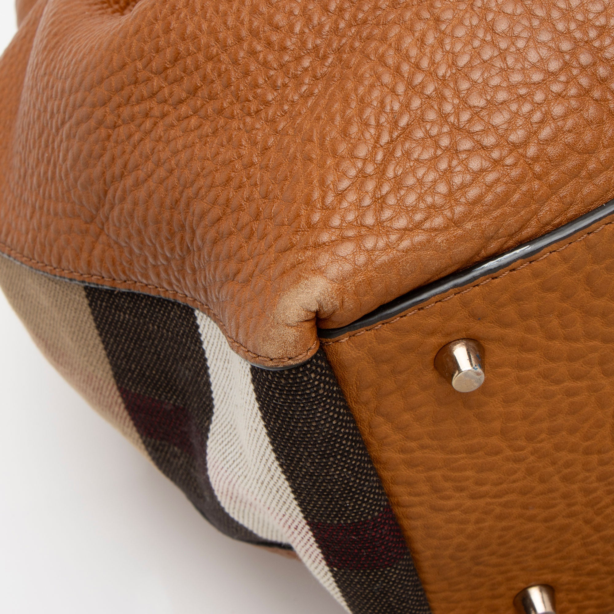 Burberry Calfskin House Check Maidstone Medium Shoulder Bag (SHF-17R658)