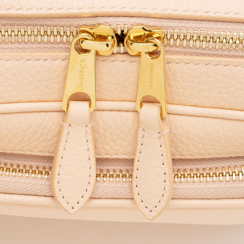 Burberry Calfskin Small Camera Bag (SHF-ytVyGy)