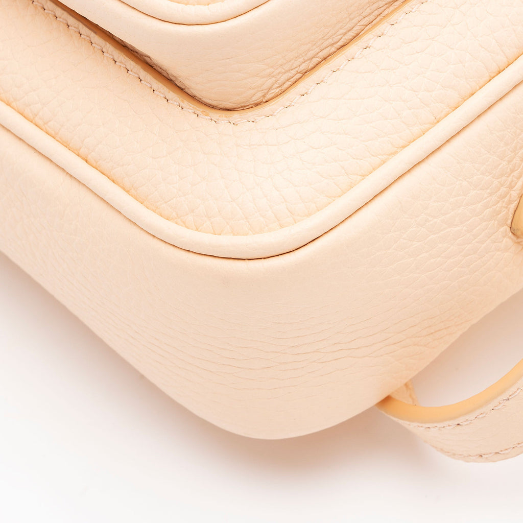 Burberry Calfskin Small Camera Bag (SHF-ytVyGy)
