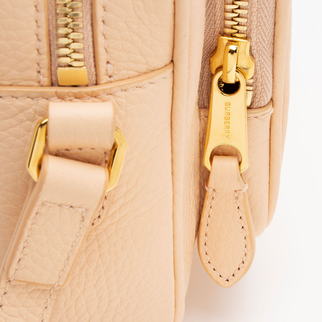 Burberry Calfskin Small Camera Bag (SHF-ytVyGy)
