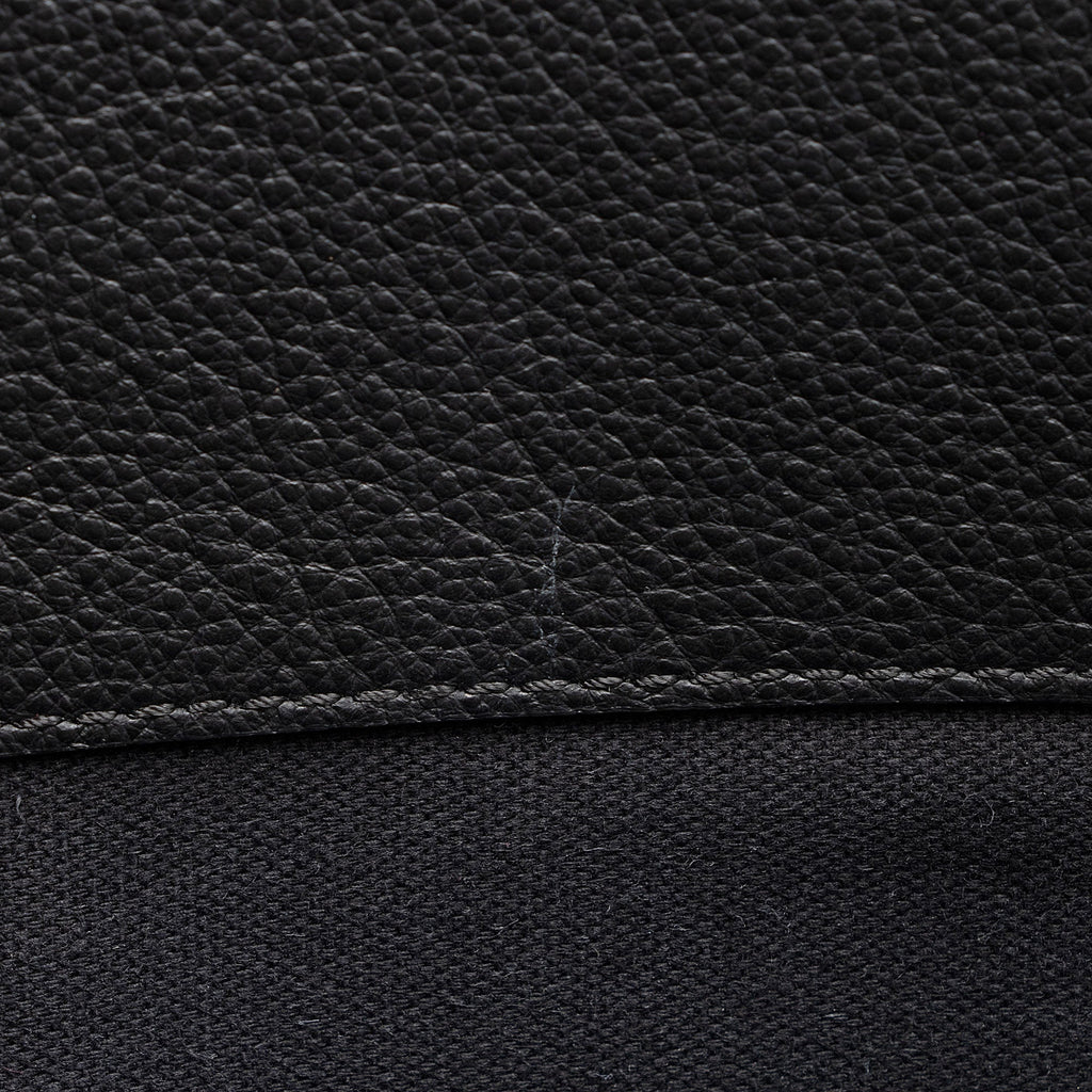 Burberry Calfskin Title Medium Tote (SHF-9V2VK1)