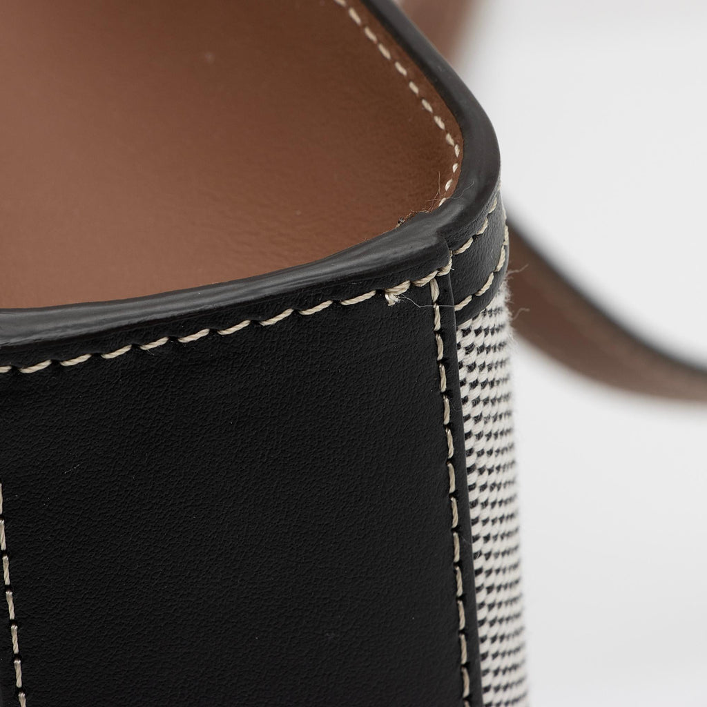 Burberry Canvas Horseferry Mini Pocket Tote (SHF-3ejnzd)