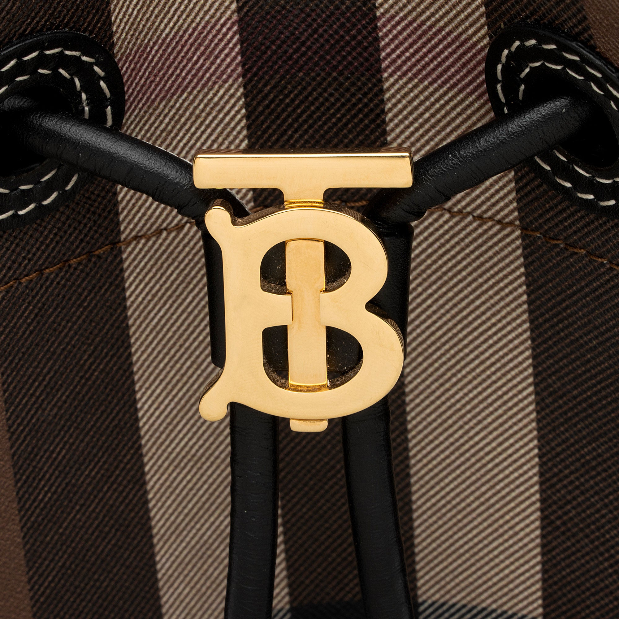 Burberry E-Canvas House Check Small Bucket Bag (SHF-l7XbX4)