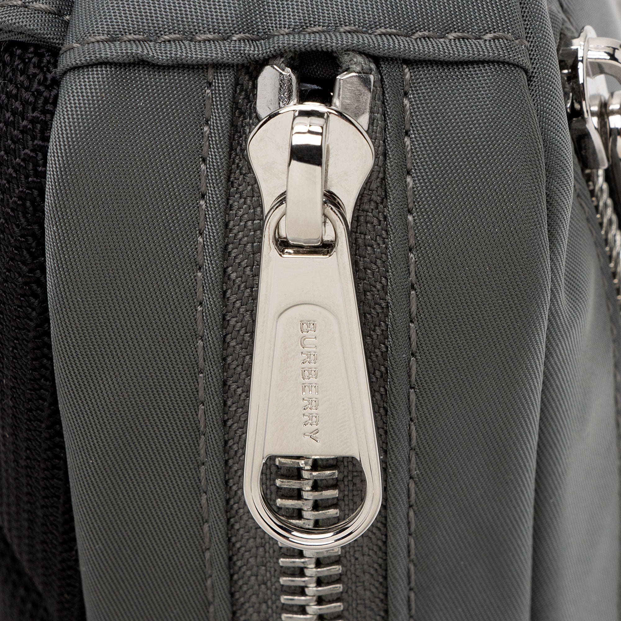 Burberry Econyl Logo Cannon Small Bumbag (SHF-doI4Qk)