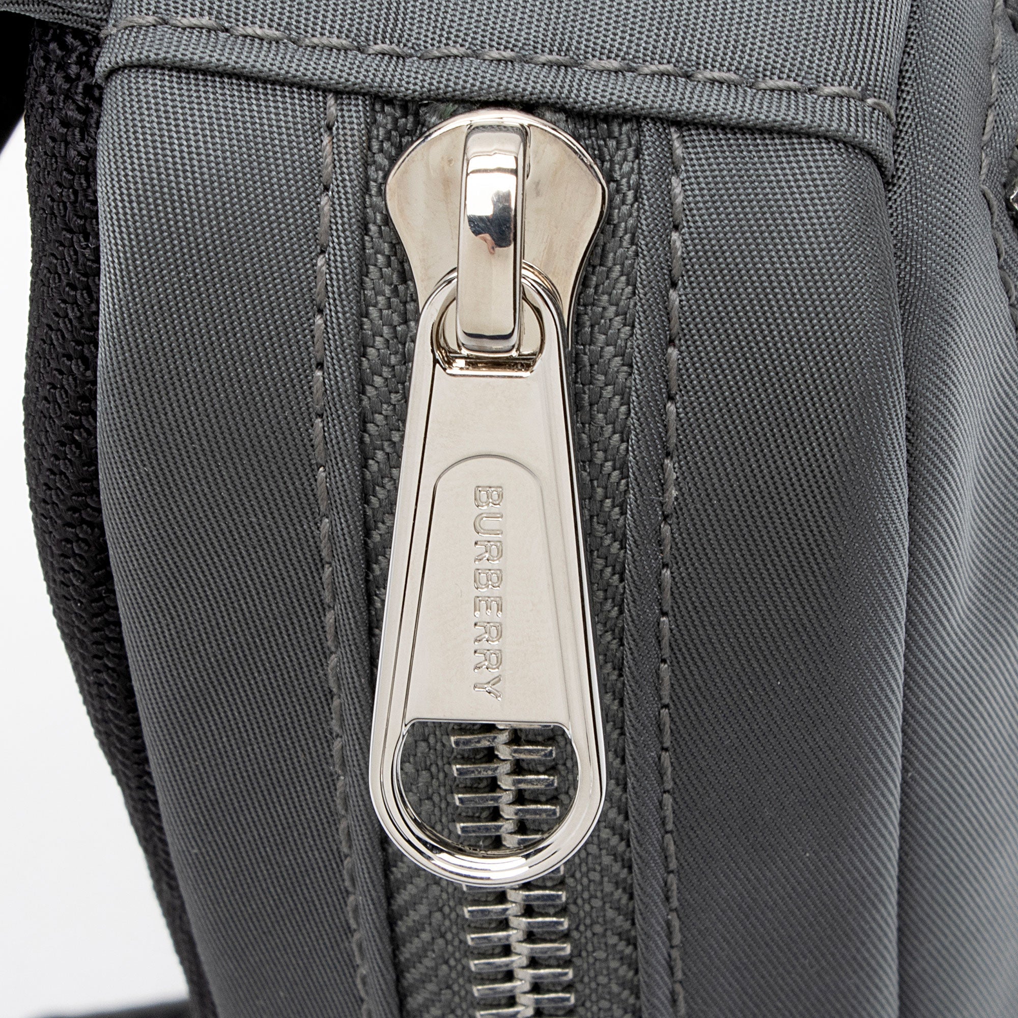 Burberry Econyl Logo Cannon Small Bumbag (SHF-nhahJE)