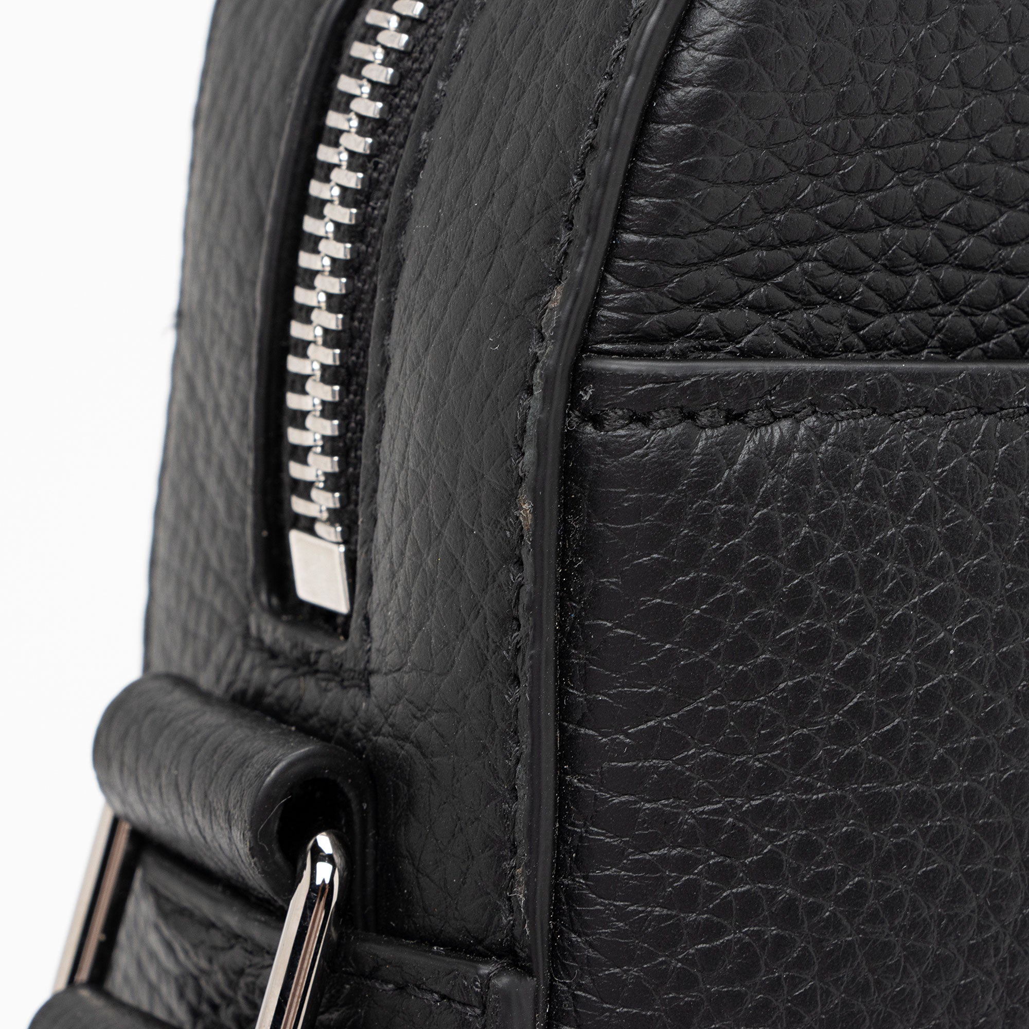 Burberry Embossed Leather Logo Thornton Crossbody Bag (SHF-lKaIAI)