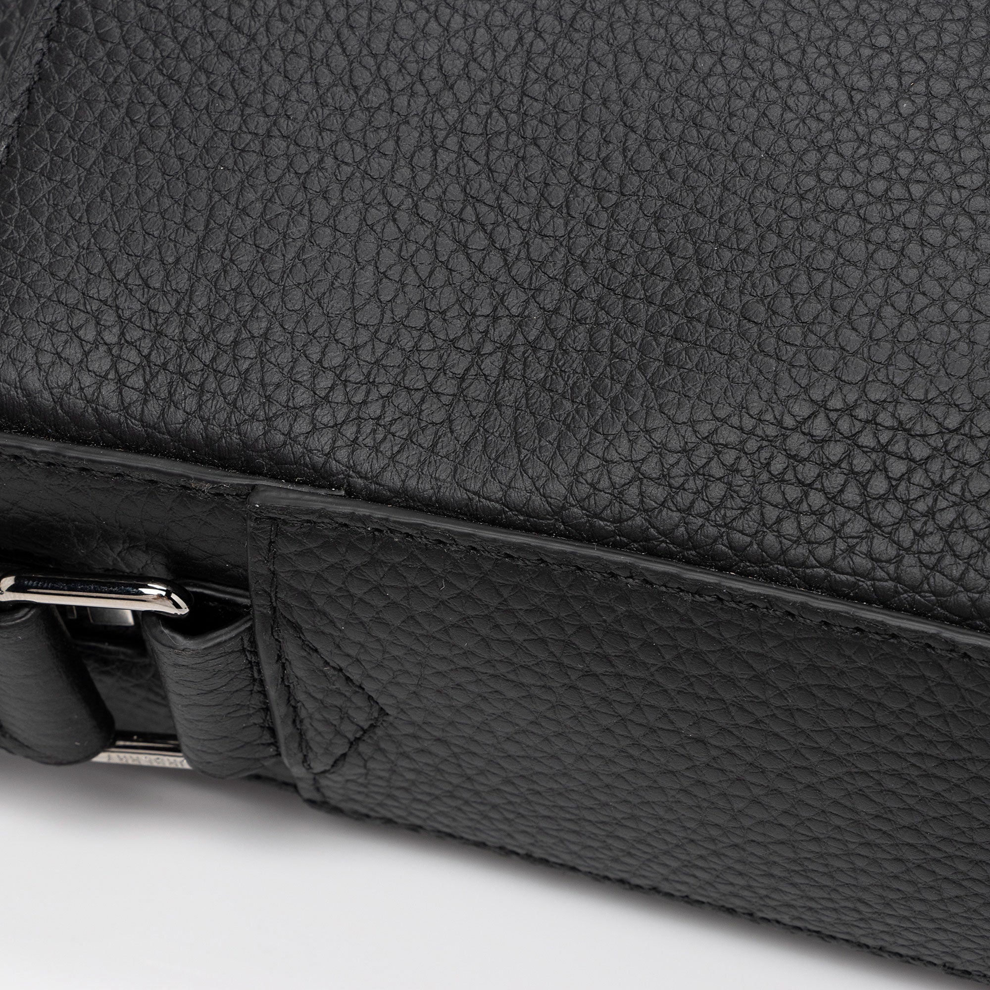 Burberry Embossed Leather Logo Thornton Crossbody Bag (SHF-lKaIAI)