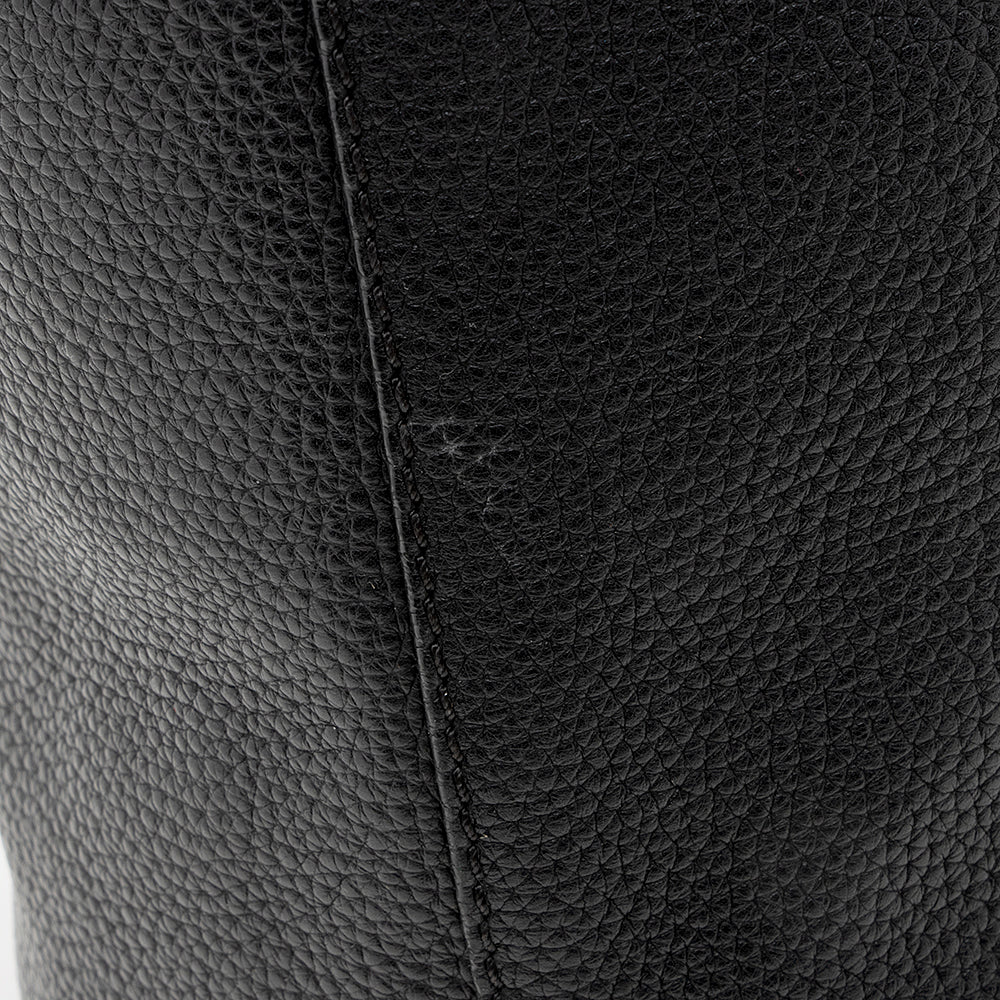 Burberry Embossed Leather Tote (SHF-19039)