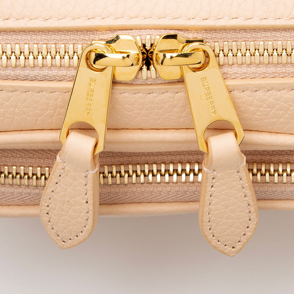 Burberry Grained Calfskin Small Camera Bag (SHF-E4IJux)