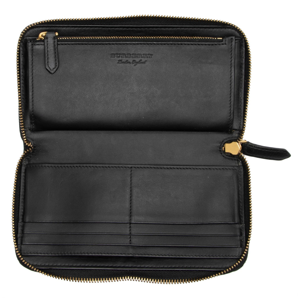 Burberry Grainy Calfskin Embossed Logo Zip Around Wallet (SHF-cYIxLz)