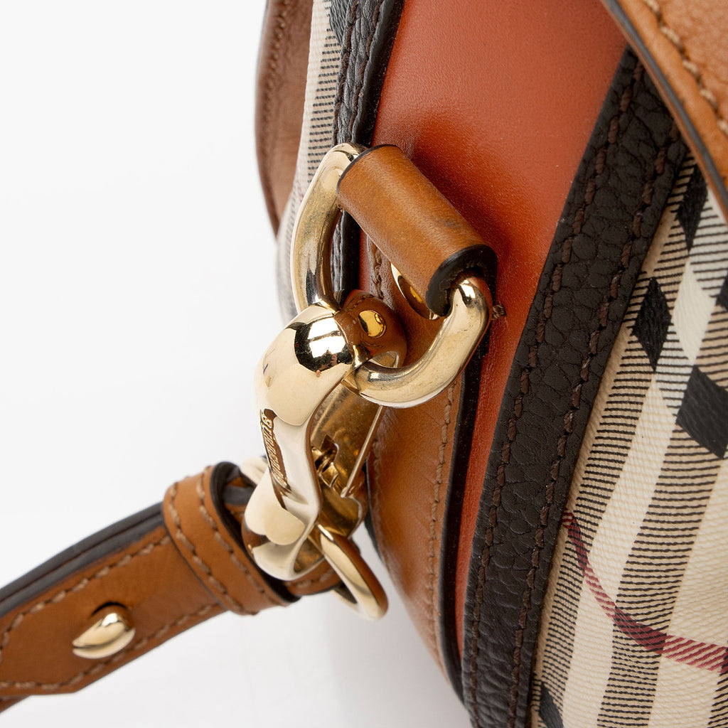 Burberry Haymarket Check Alchester Buckle Medium Bowling Bag (SHF-JHqu0h)