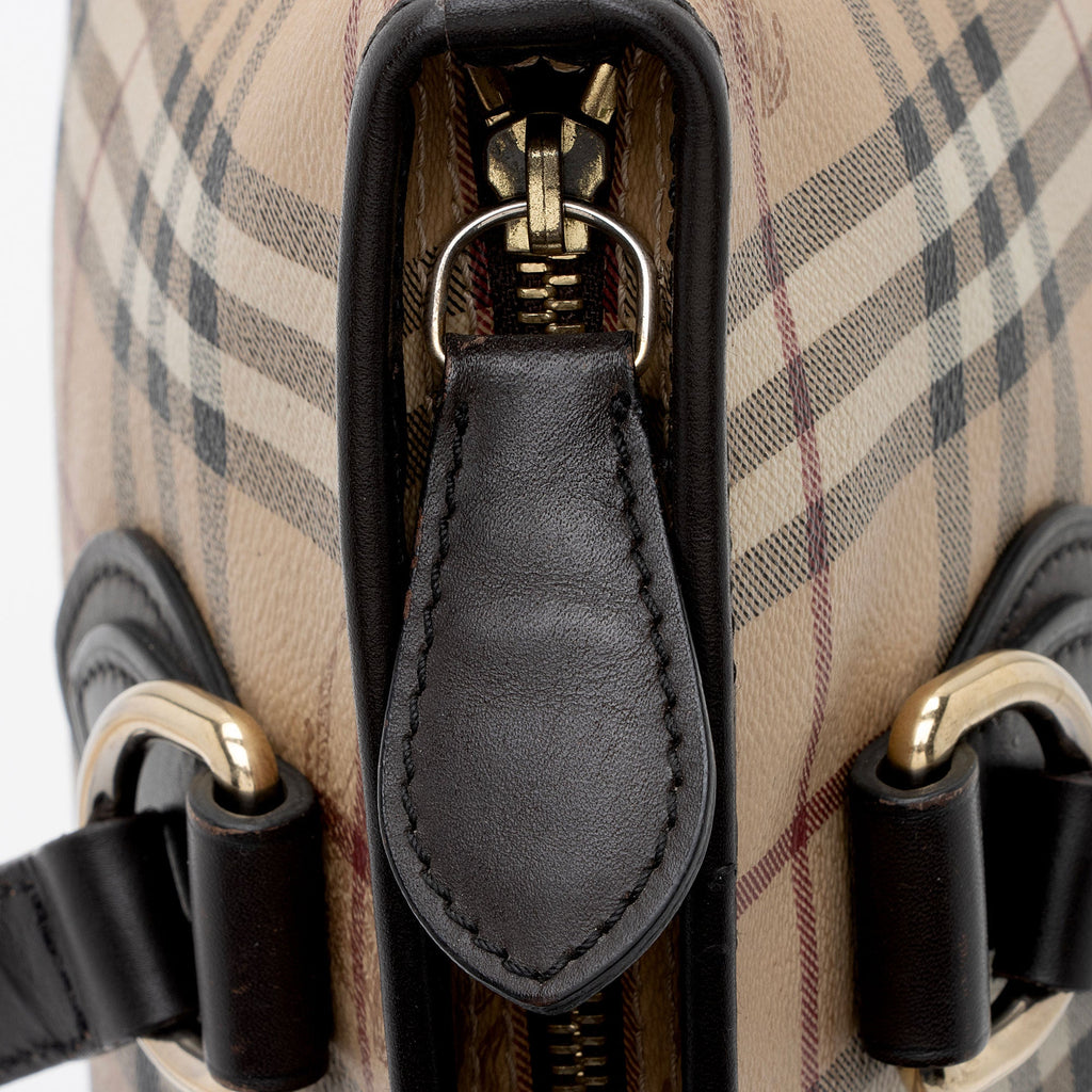 Burberry Haymarket Check Regent Medium Tote (SHF-gey01E)
