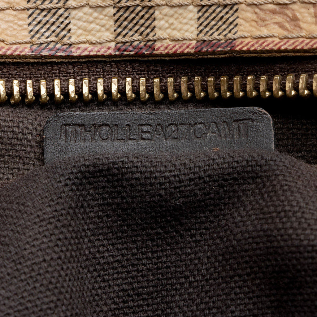 Burberry Haymarket Check Regent Medium Tote (SHF-gey01E)