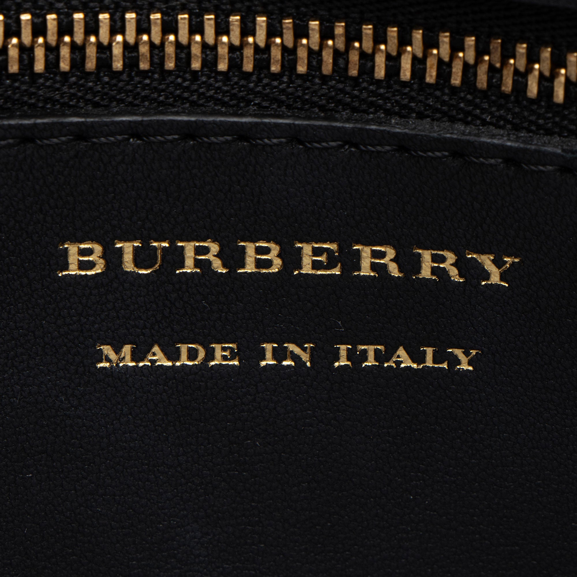 Burberry Horseferry Check Link Flap Bag (SHF-XUN7RC)