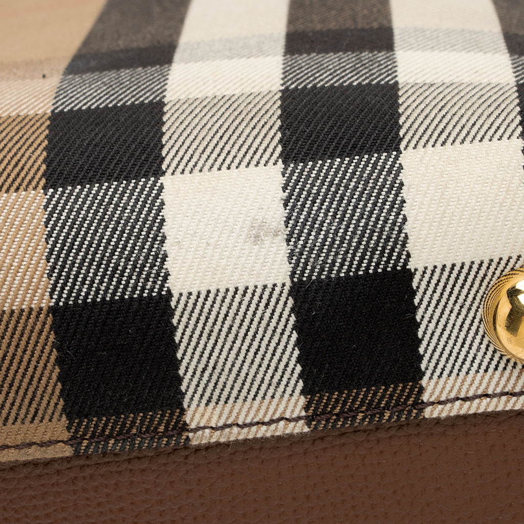 Burberry House Check Banner Medium Tote (SHF-0G2VoA)