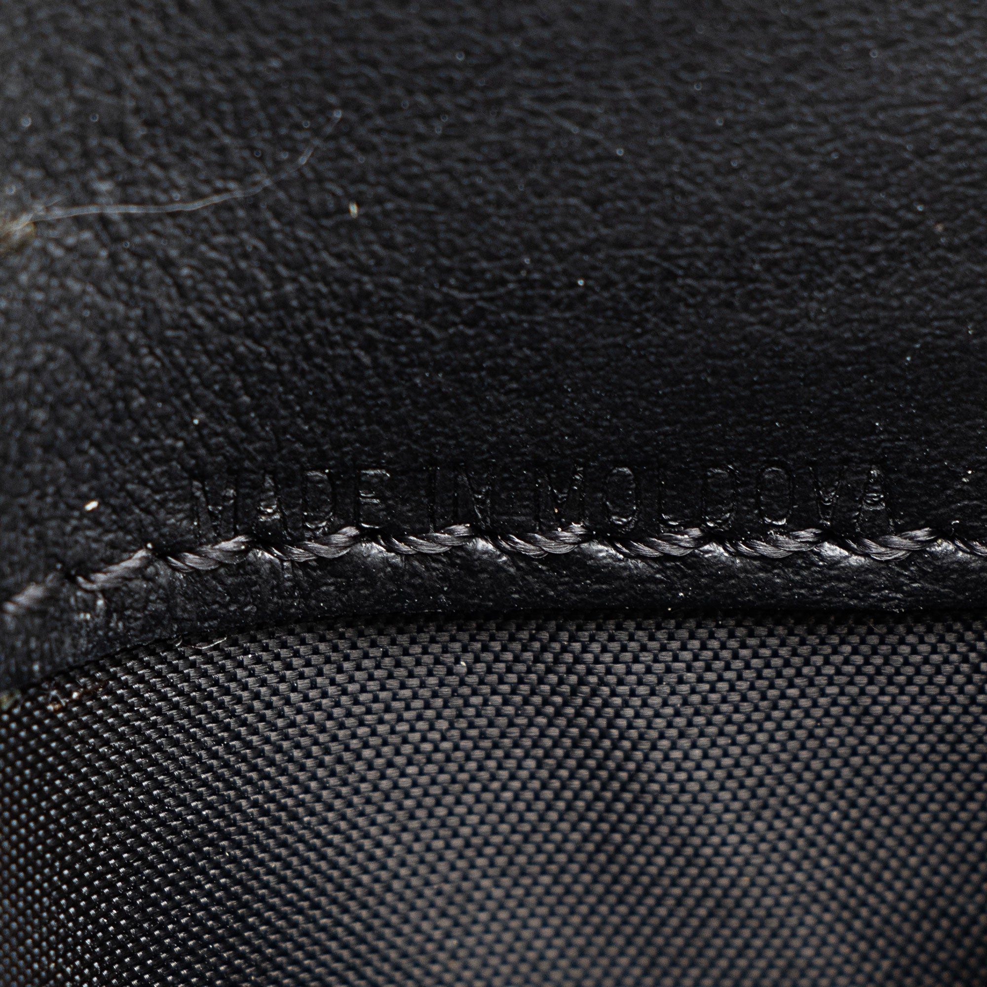 Burberry House Check Henley Chain Wallet