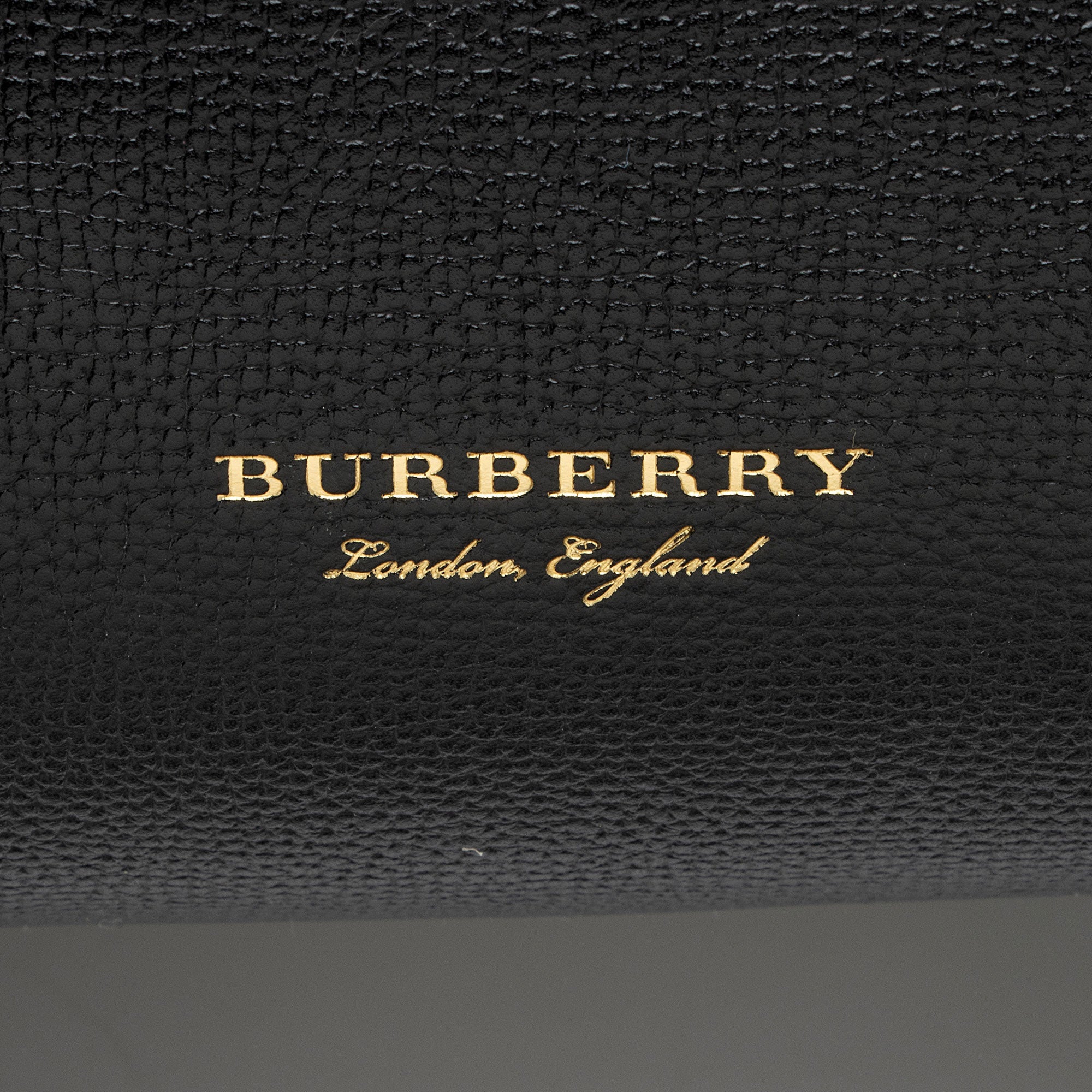 Burberry House Check Leather Banner Large Tote (SHF-amQX3B)