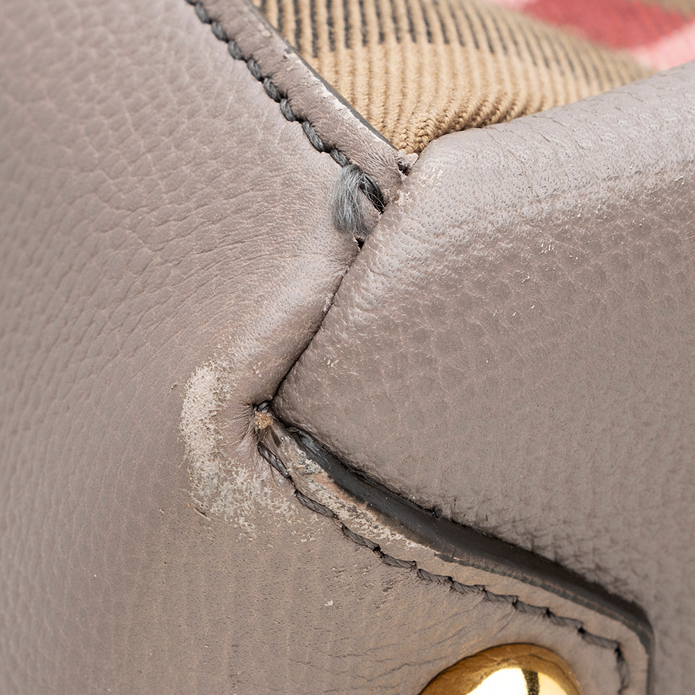 Burberry House Check Leather Banner Medium Tote (SHF-20853)