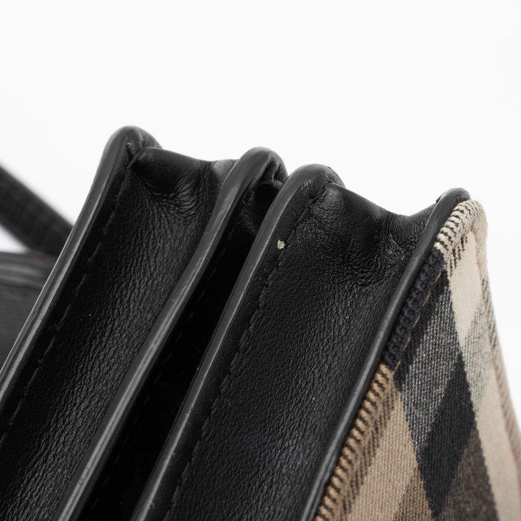 Burberry House Check Madison Buckle Small Shoulder Bag (SHF-P2oe5K)
